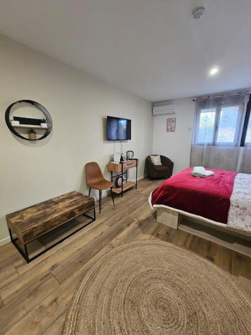 Chambre D'Hote Aphrodite Sainte-Geneviève-des-Bois Dış mekan fotoğraf